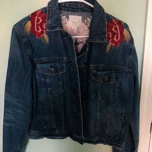 AMERICAN EAGLE EMBROIDERED FLORAL DENIM JACKET